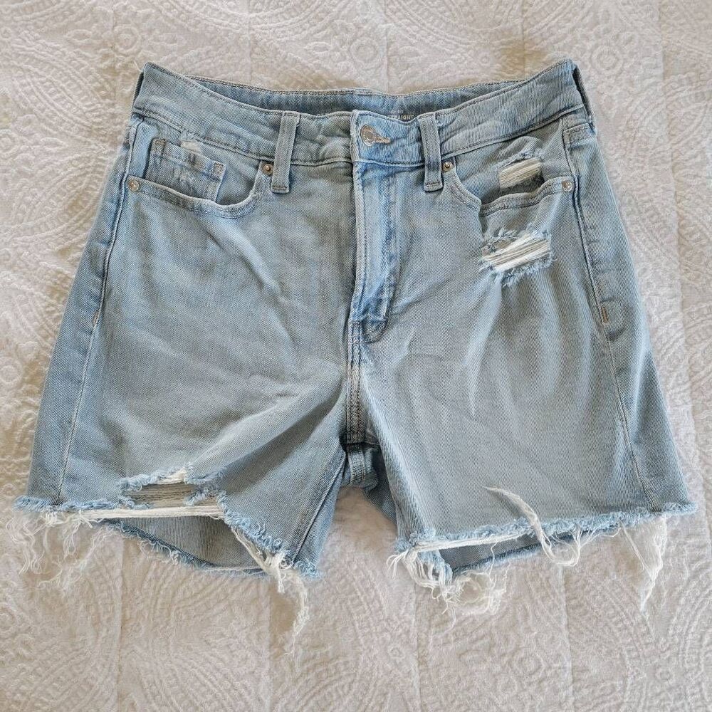 Old Navy High Rise OG Straight Cut Off Shorts 6 Light Wash